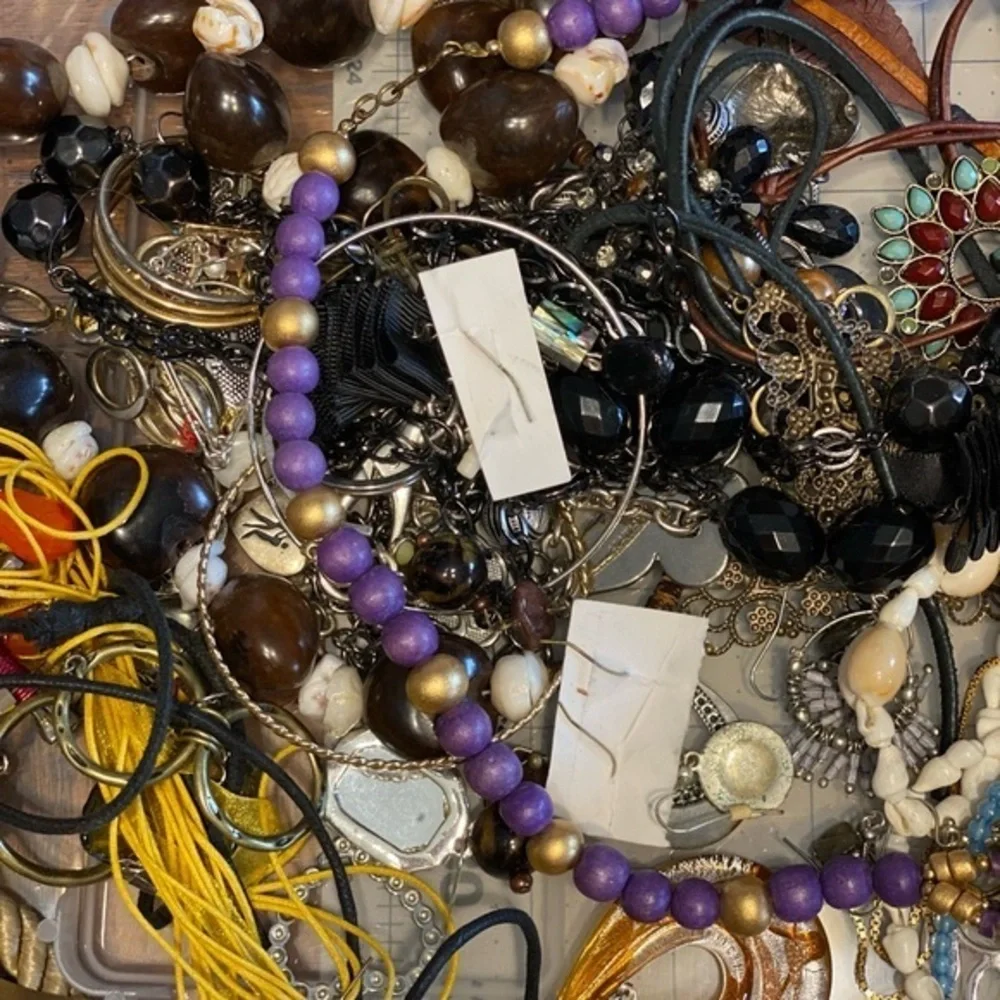 Scrap jewelry lot - Picture 5 of 8